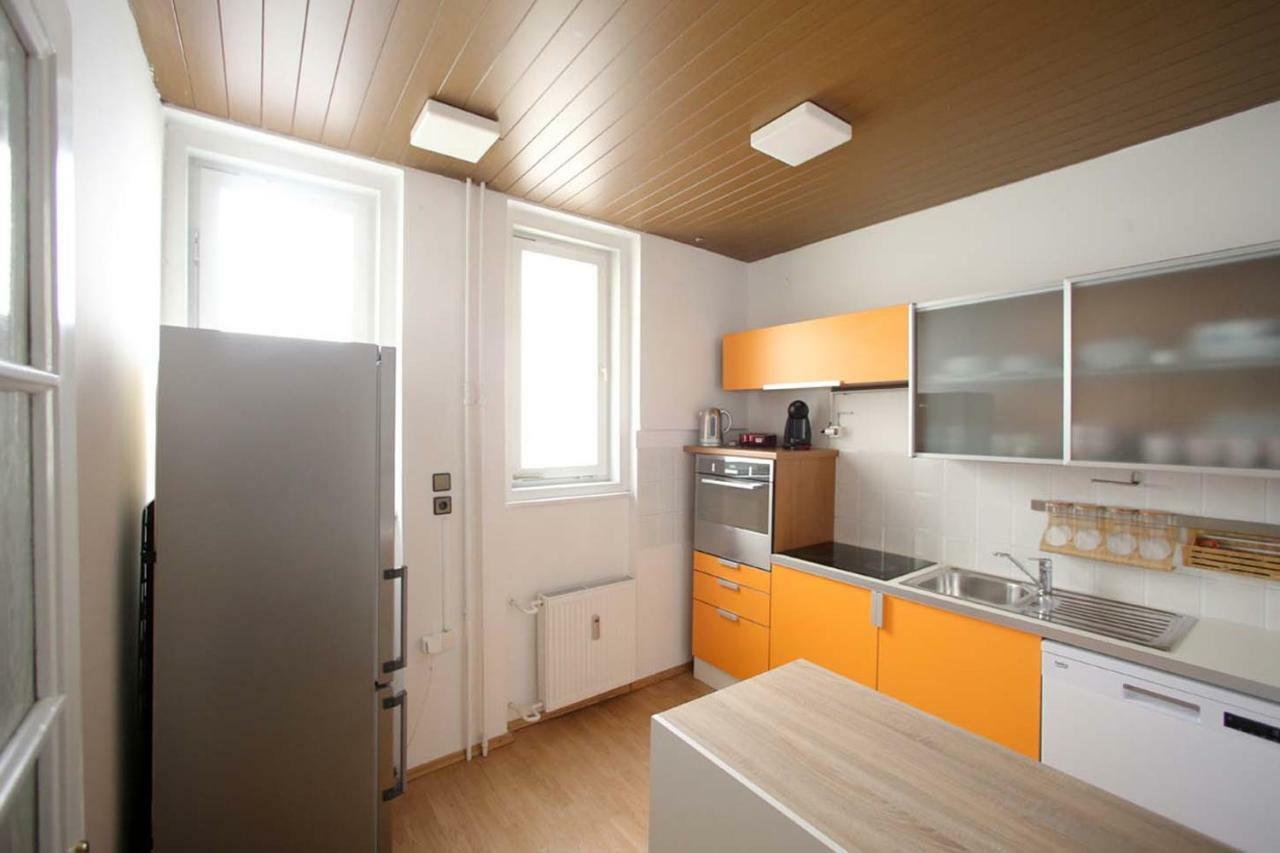 Skyscraper Apartment Tour As Ljubljana Luaran gambar